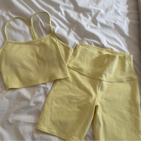 ALO Yoga Yellow Bike Shorts High-Waisted Stretch - Picture 3 of 4